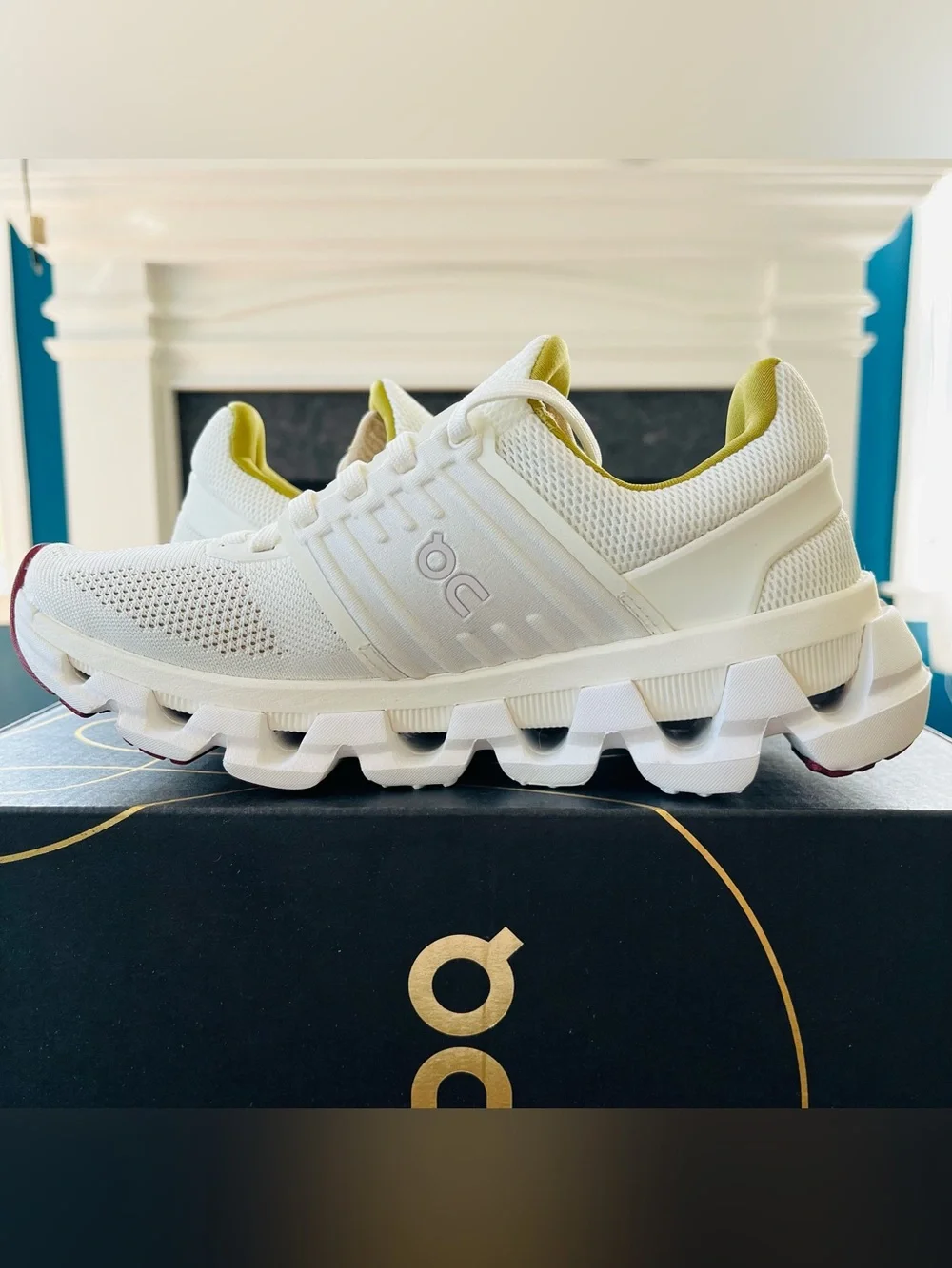 Sz 5 ON CLOUDSWIFT SUMA Limited Edition WOMEN'S RUNNING SHOES SNEAKERS
